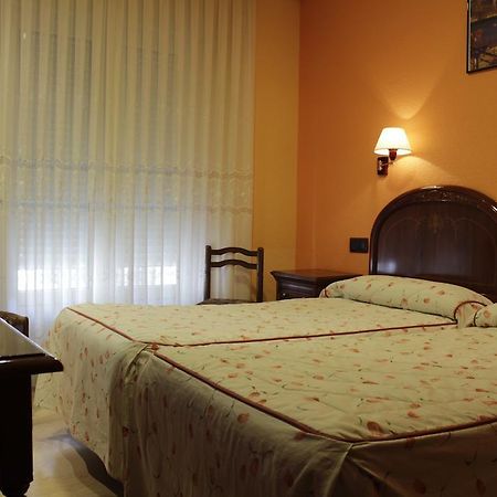 Hostal Ana Belen Madrid Eksteriør bilde