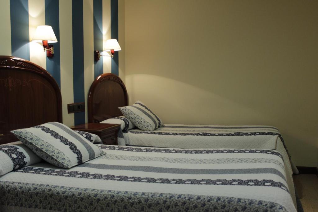 Hostal Ana Belen Madrid Eksteriør bilde
