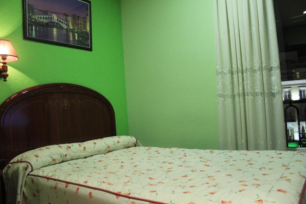 Hostal Ana Belen Madrid Eksteriør bilde